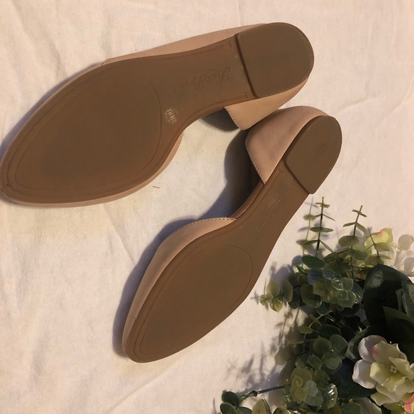 Lucky Brand flats in nude - Picture 2 of 3